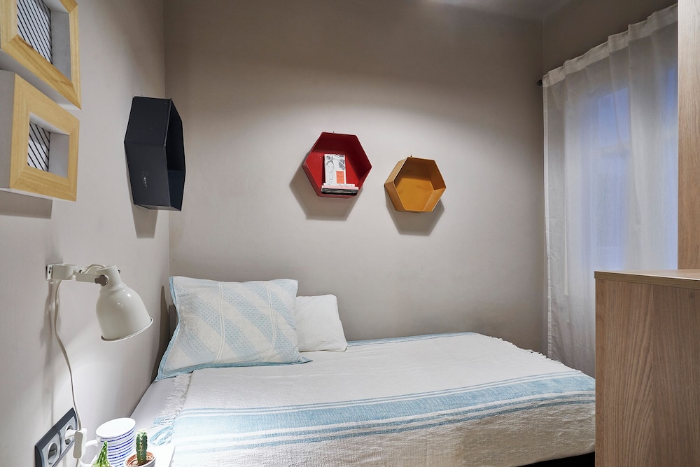 BeBarceloner Sants Apartments