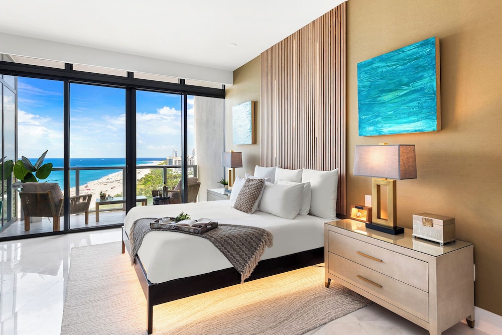 Luxury Vacation Rentals in South Beach by LRMB