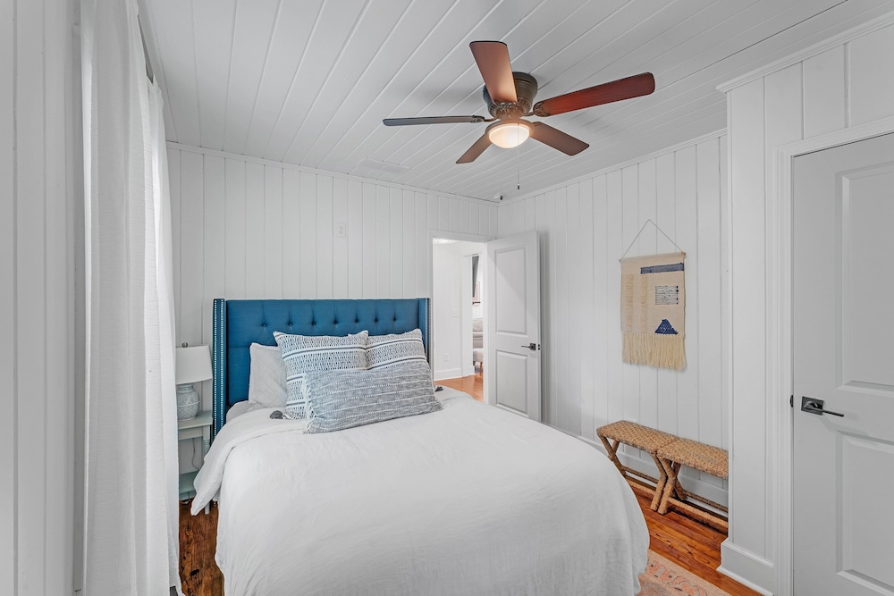 Bungalow Off Floyd St In The Heart Of Covington 3 Bedroom Bungalow