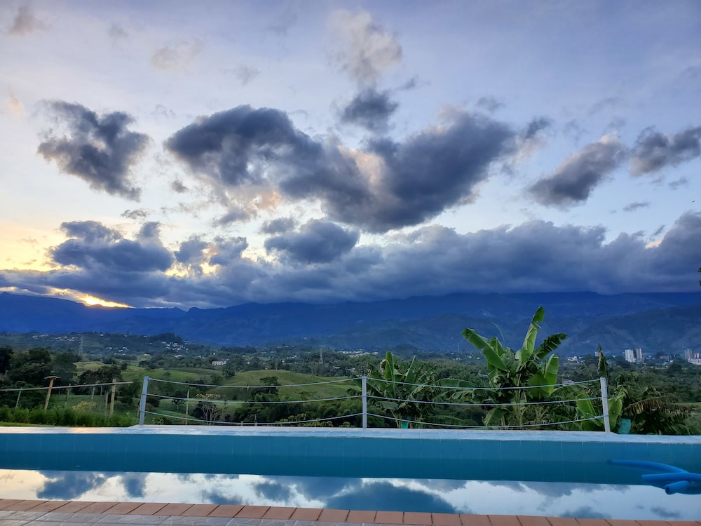 Villa Alejos