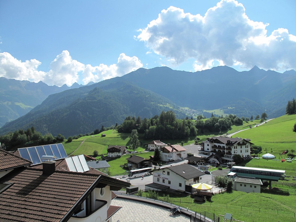 Chalet in Ladis by Ski Slope & Sonnenbahn