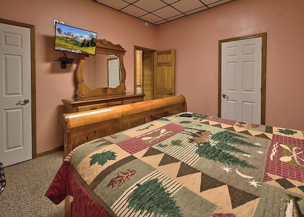 Hillbilly Hilton #525 view 2
