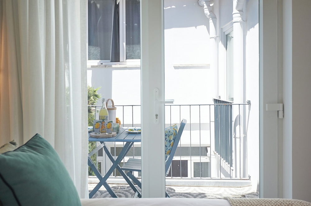Borealis Lisbon Apartments - Bairro Alto.