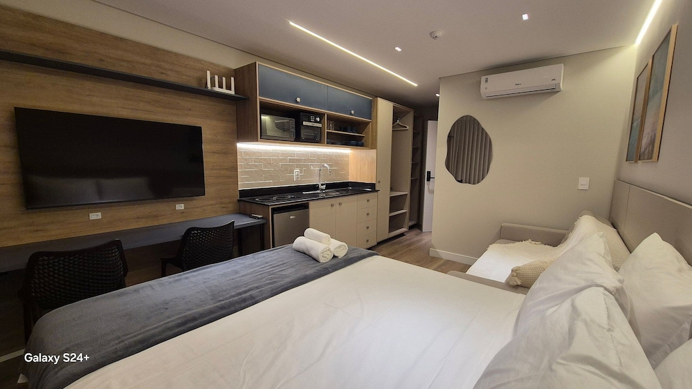 Studios With Side Sea View at Penha Spot PSO - L