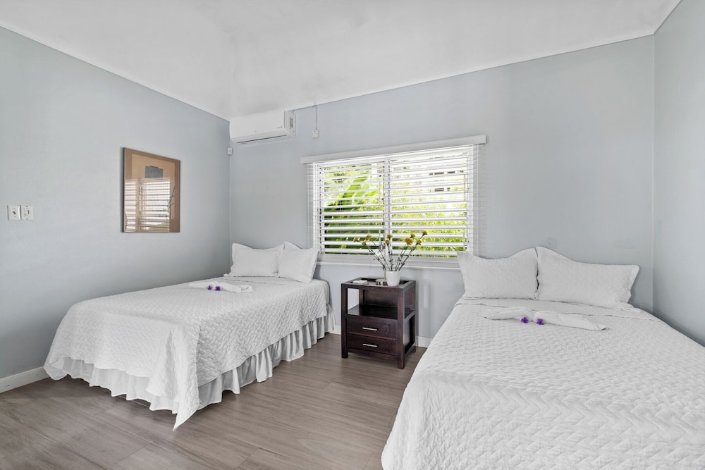 Forever Summer Gorgeous 4BDR Villa view 4