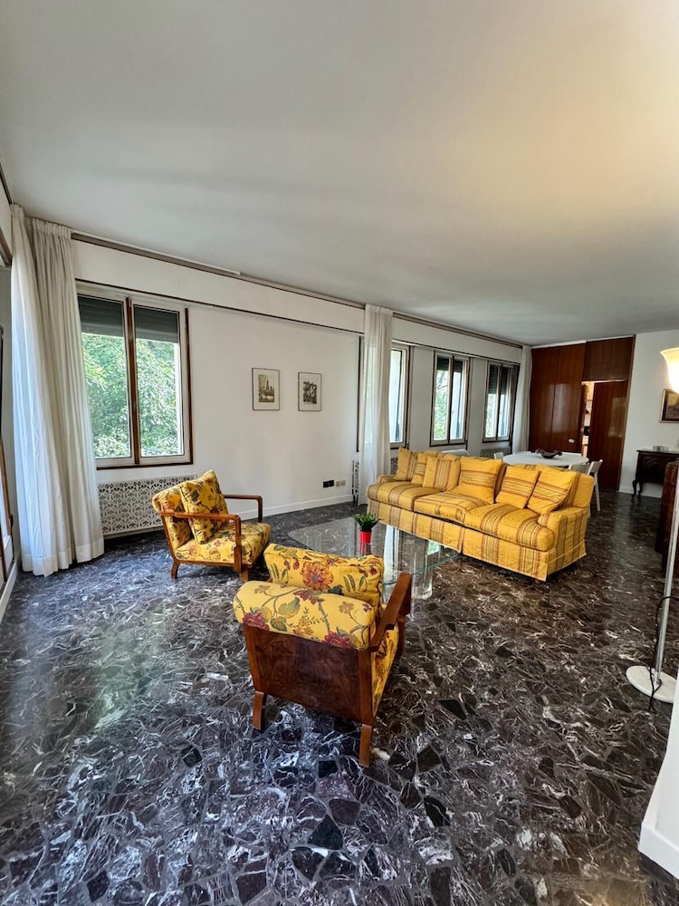 madoneta apartment