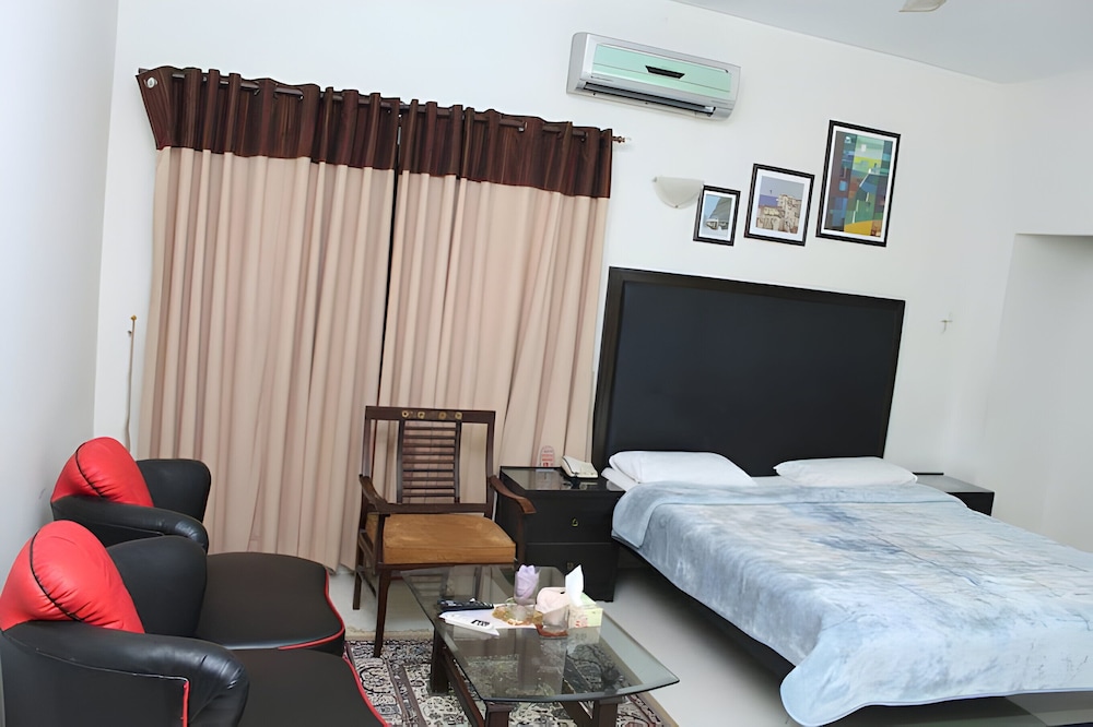 Clifton Inn Guest House