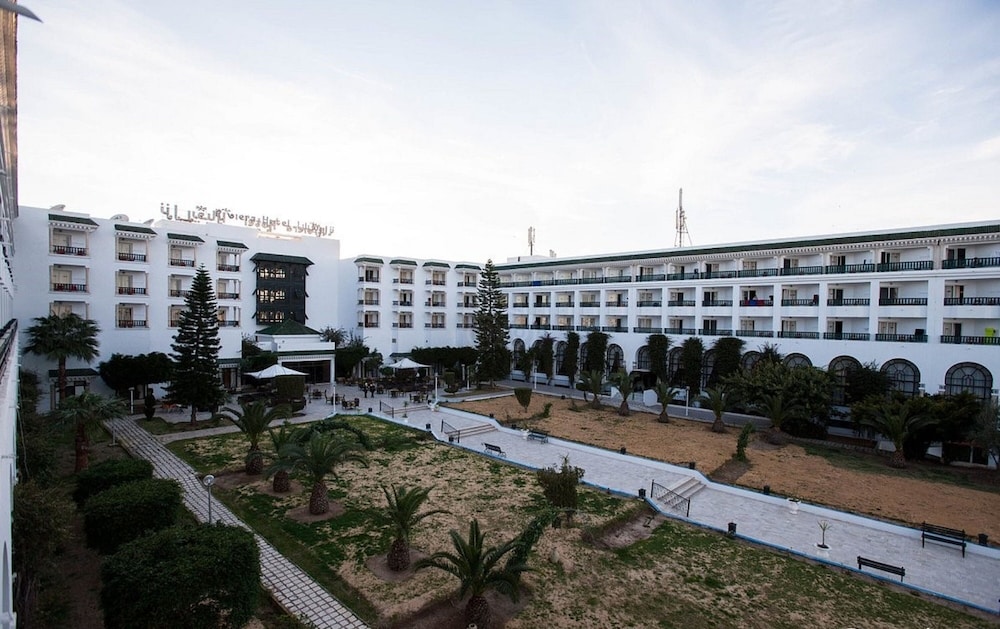 Hotel Riviera - Family Only