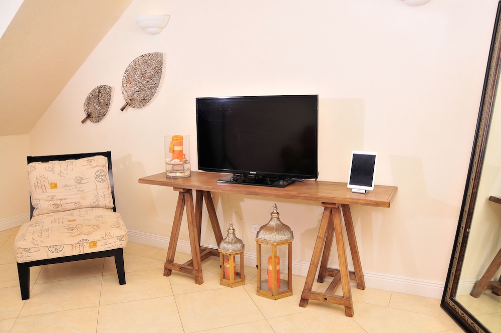 ZenBreak - Anidale Spacious Condo