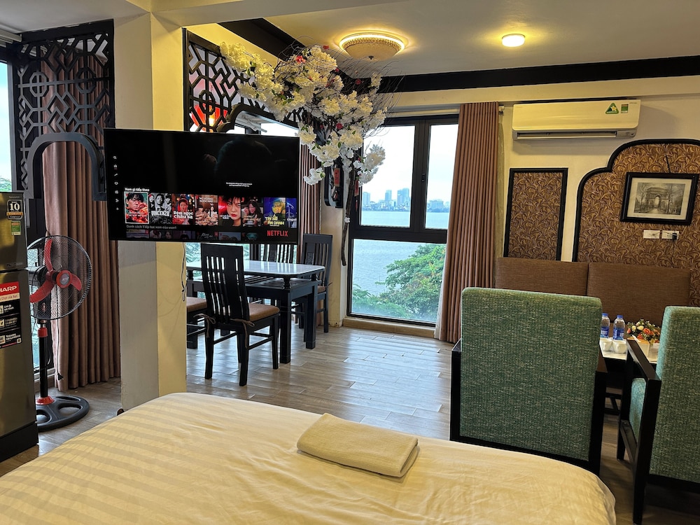 Ala Home Vu Mien Lake View