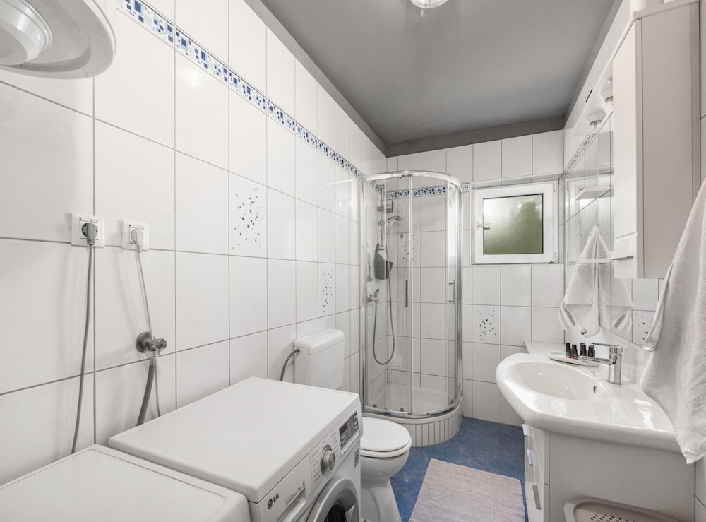 Premium Apartment With Patio