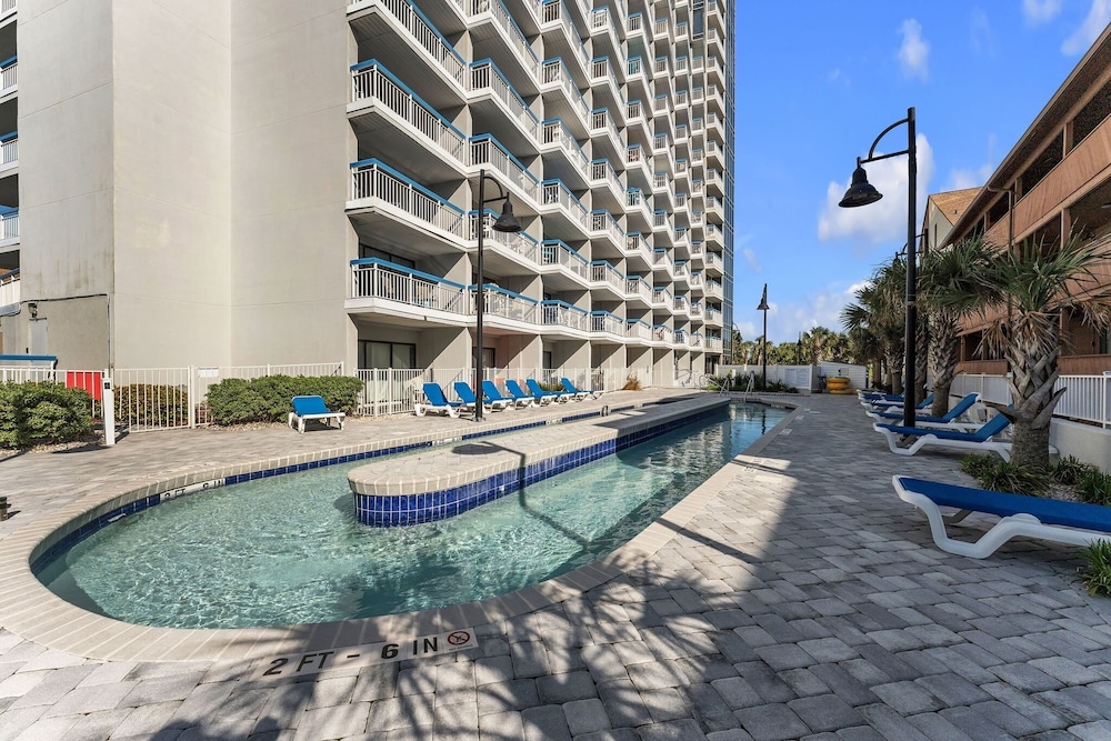 Oceanfront Gem Pool, Balcony, Modern Touch 3 Bedroom Condo