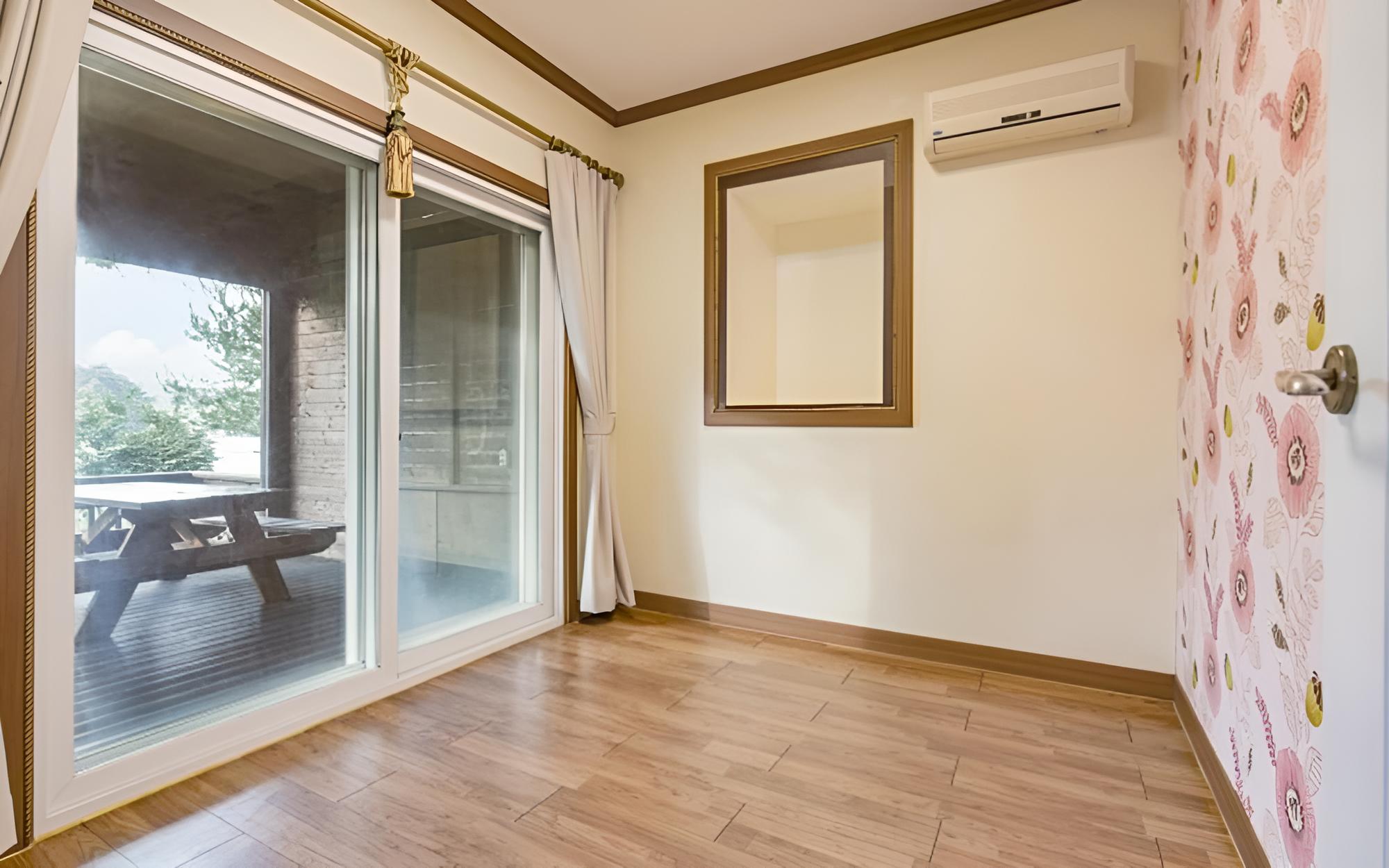Taean The Nature and Lake Pension view 5