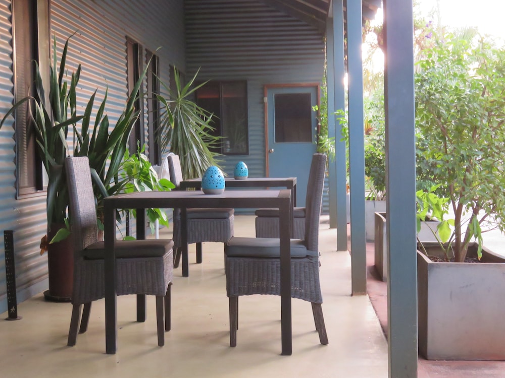 Hotel Ochre Moon B&B - Image 1