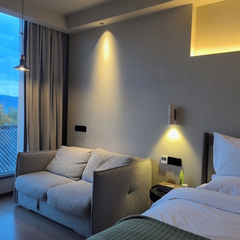 Dali Qingmai Seaview Resort
