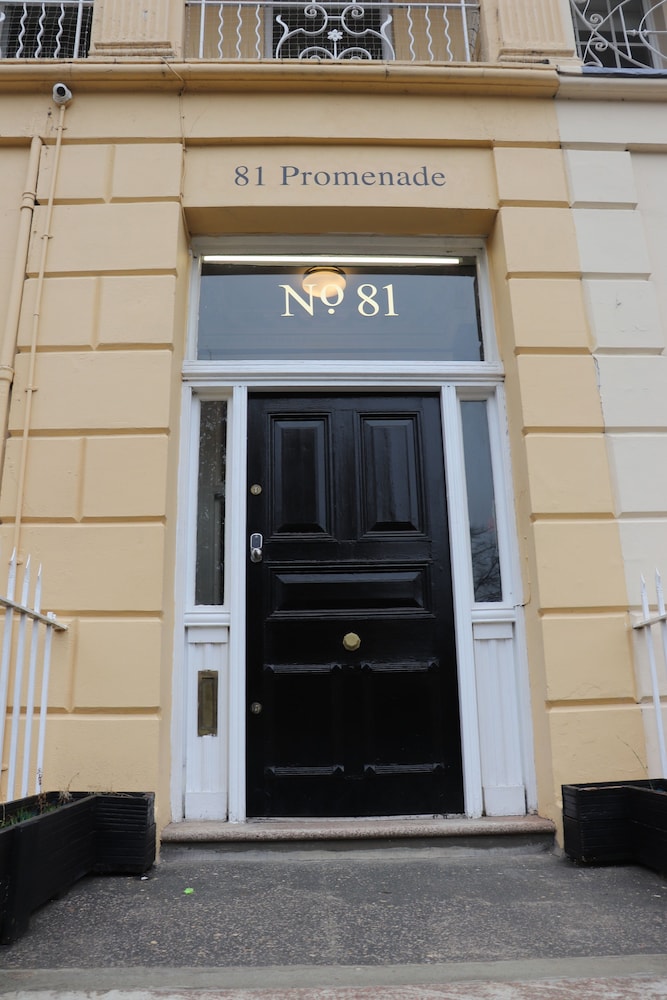 Rooms on The Prom