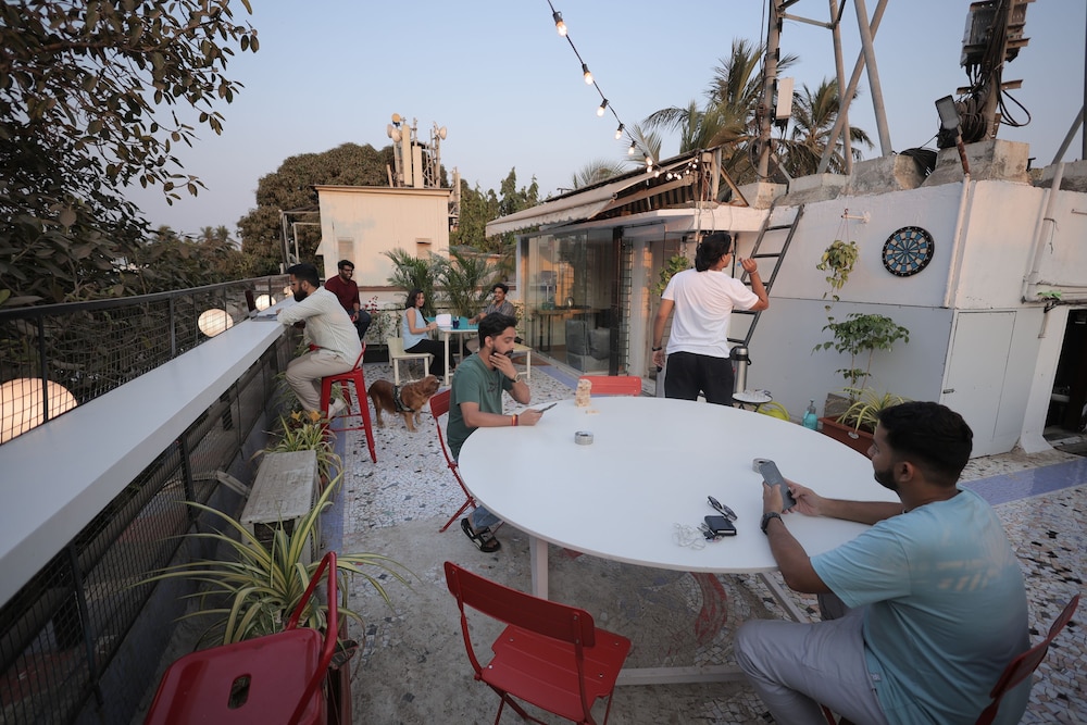 Locomo Hostel Mini - 9 mins from airport