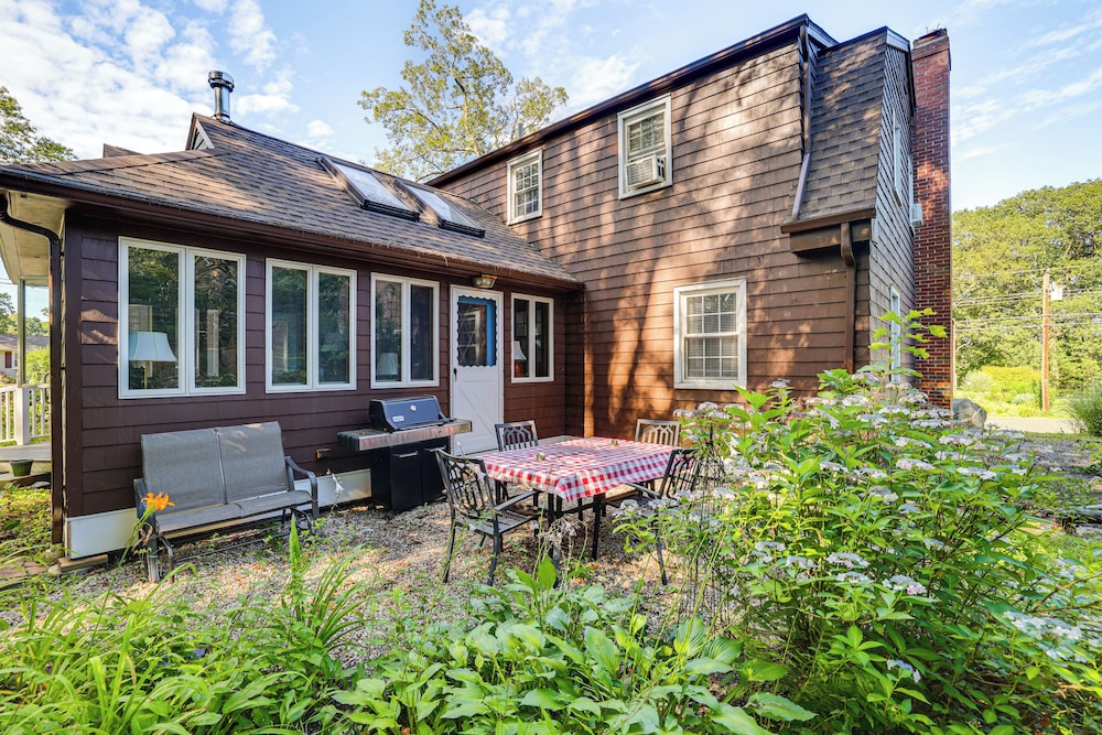 Family Getaway in Bristol Near Trails & Parks!
