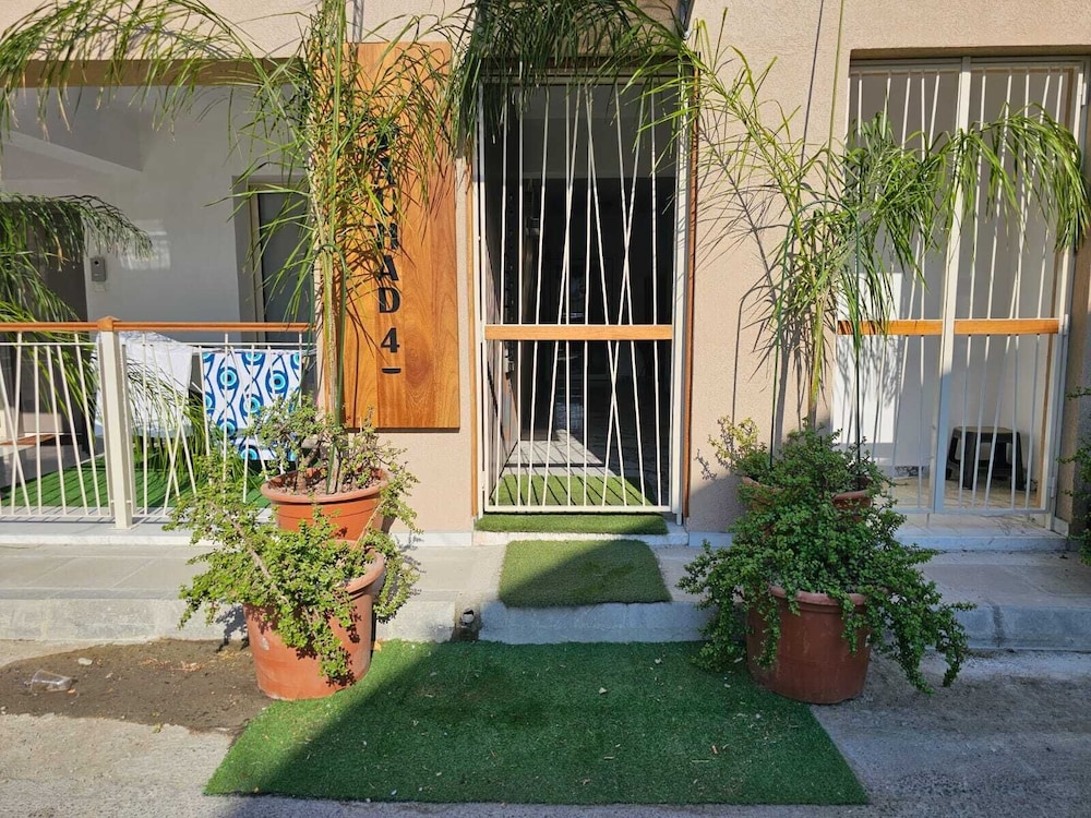 Infinity 1-Bedroom Apartment in Larnaca