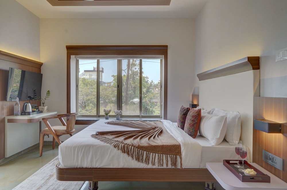 Alaya Stays Adarsh Villa 3 BHK