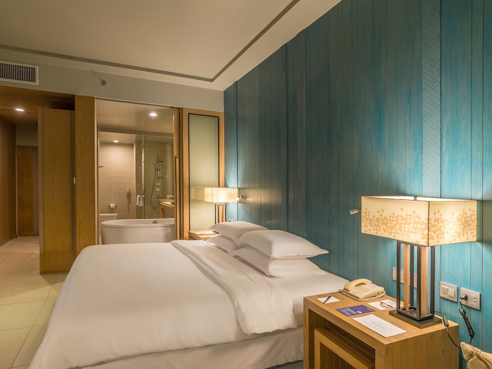 Dusit Thani Krabi Beach Resort 5