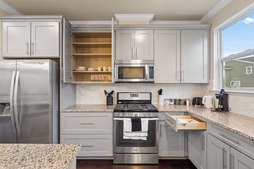 Luxe 3BR Townhouse in Camp North End