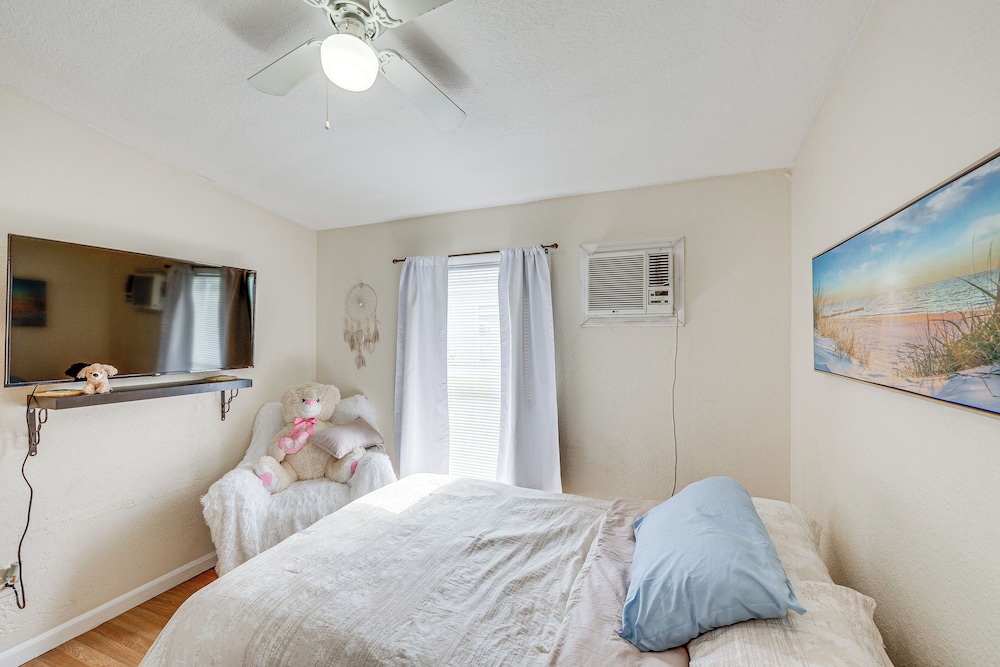 West Palm Beach Home ~ 2 Mi to Downtown!