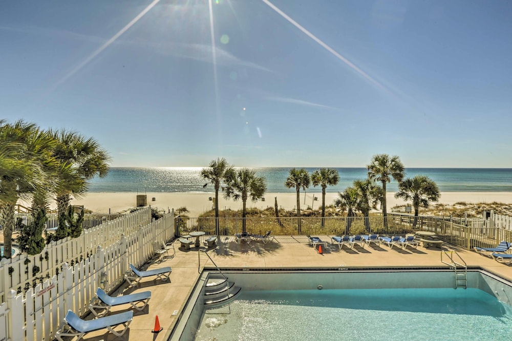 Walk to Beach: PCB Condo w/ Oceanfront Pool Access