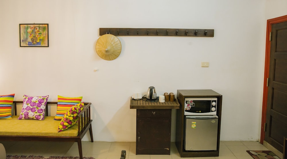 NQ Vintage House