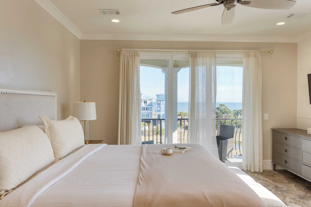 Sleeps 48, 2 Homes w/ Private Beach Access Bradley Circle Buyout by Avantstay