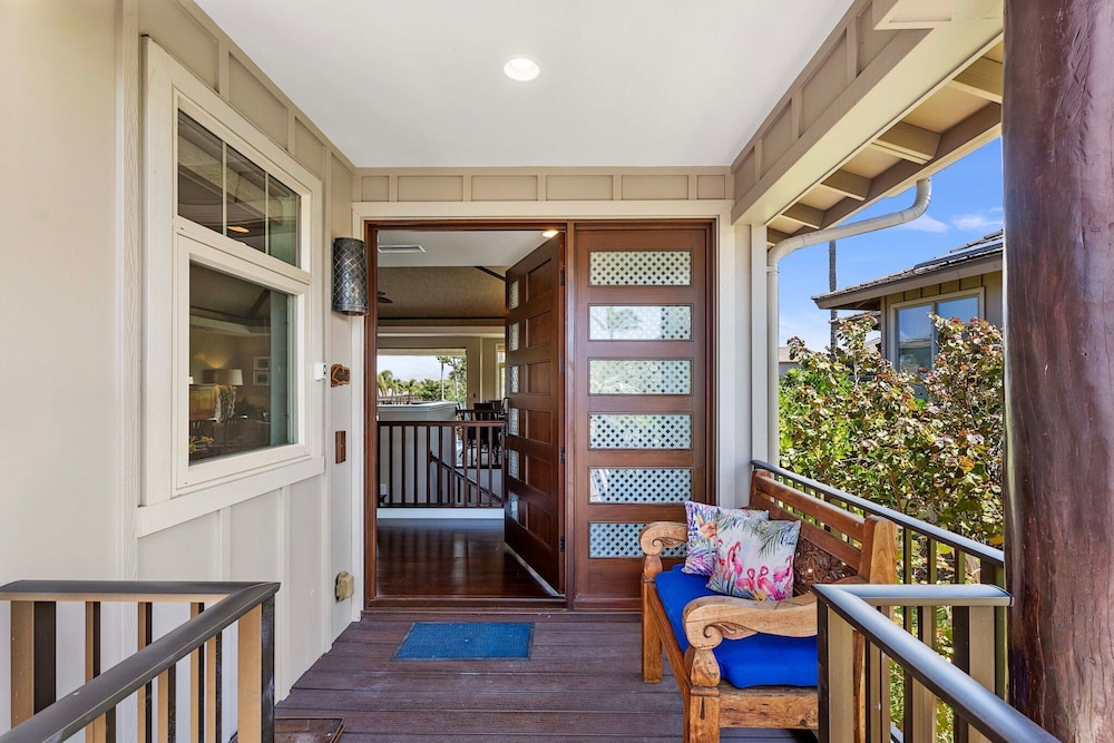 Private Beach Access Includes Concierge Outdoor Spacious Lanai!