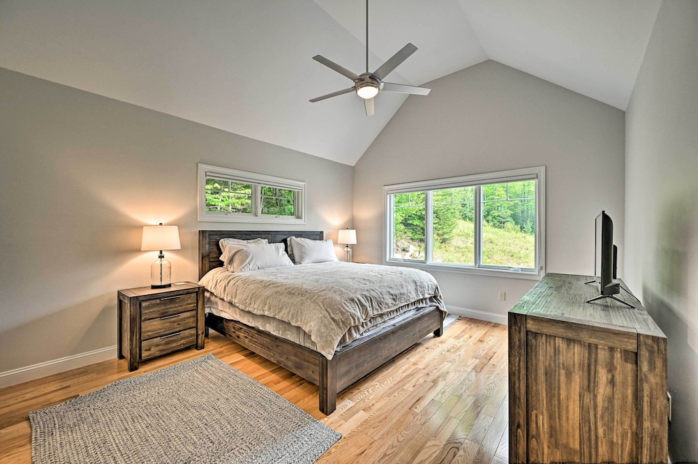 Ski In & Out! Black Mountain Resort Townhome view 3