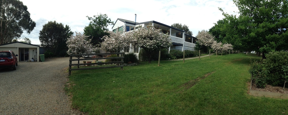 Yarraglen BnB