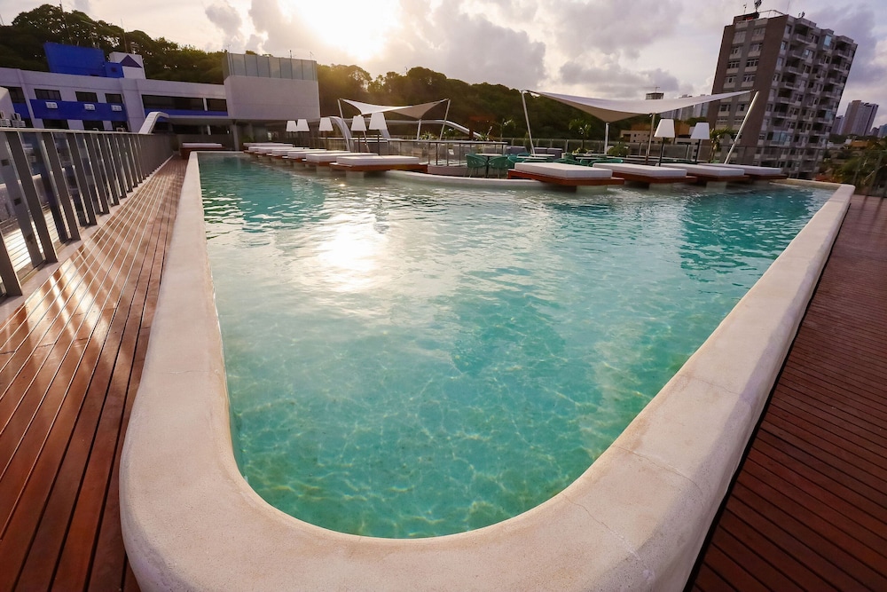 Setai Yacht Luxo - By Almare Flats