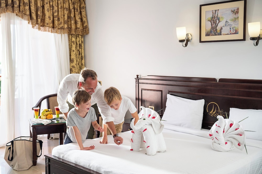 Three Corners Happy Life Beach Resort - All Inclusive