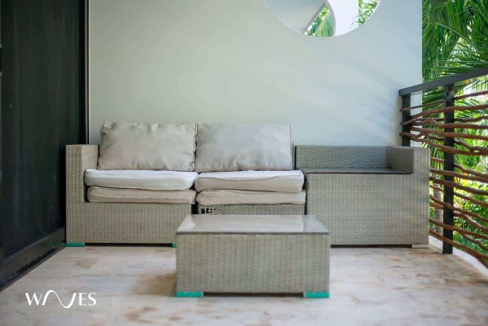 2 Br. Luminous and Spacious Pool View Apt