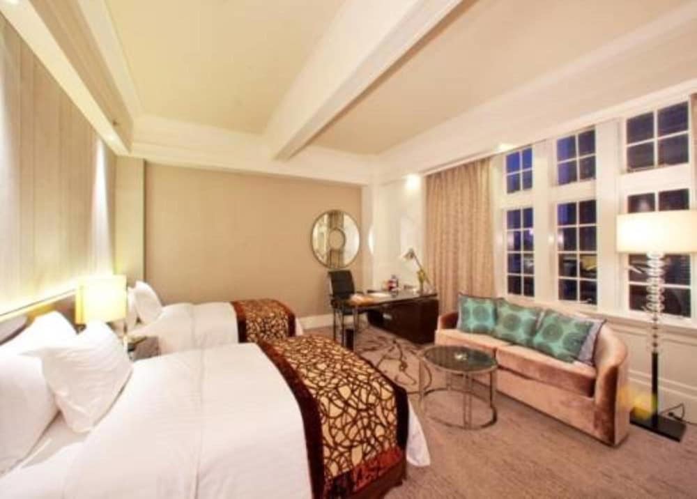 Jin Jiang Hotel 20