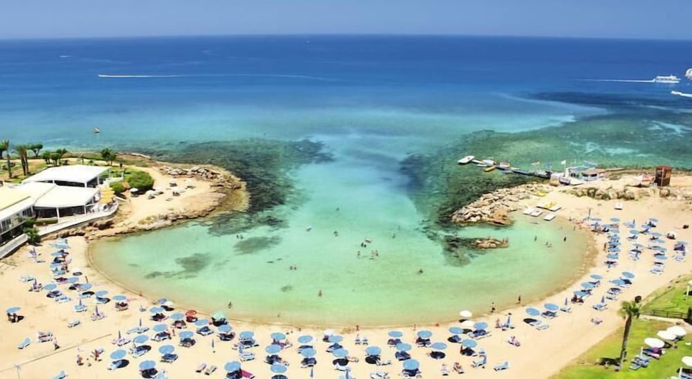 Athena Beach Villa