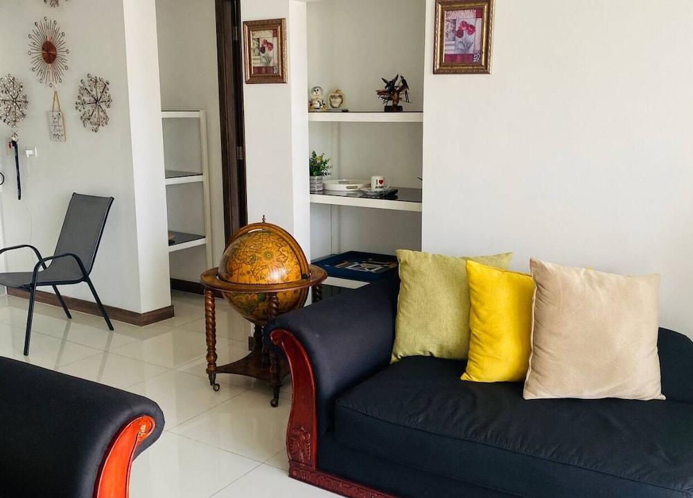 1 Bedroom Mountain Retreat New Kingston