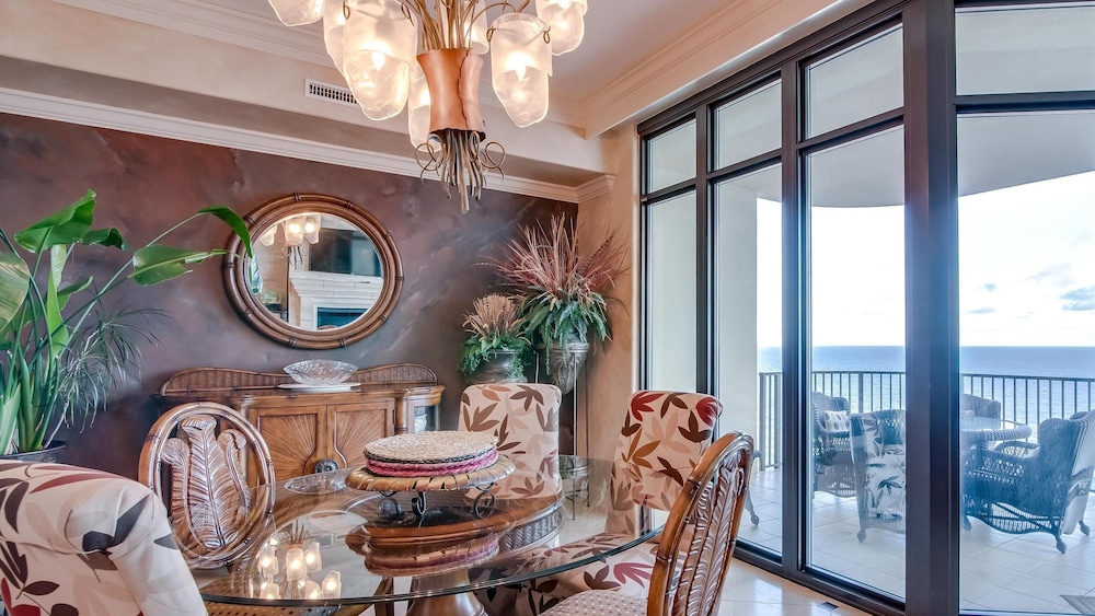 Phoenix West by Southern Vacation Rentals