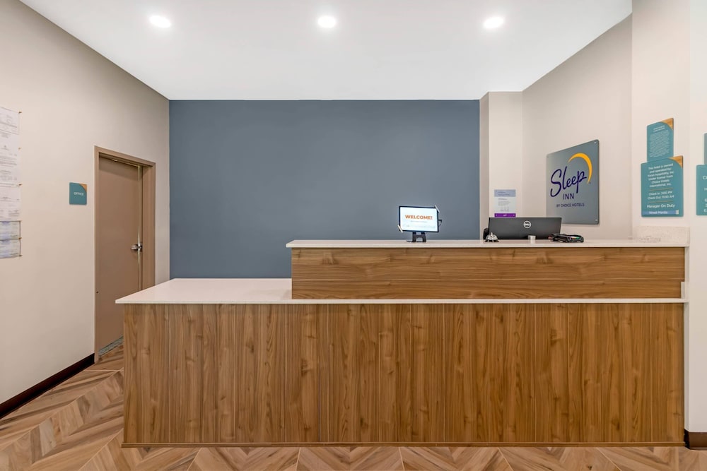 Sleep Inn & Suites
