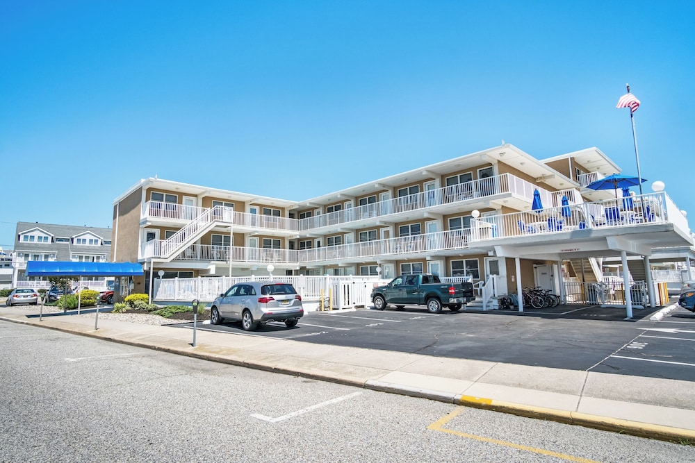 The Harbor Light Family Resort