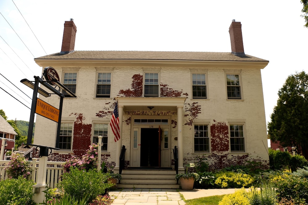 Hotel Butler House - Image 1