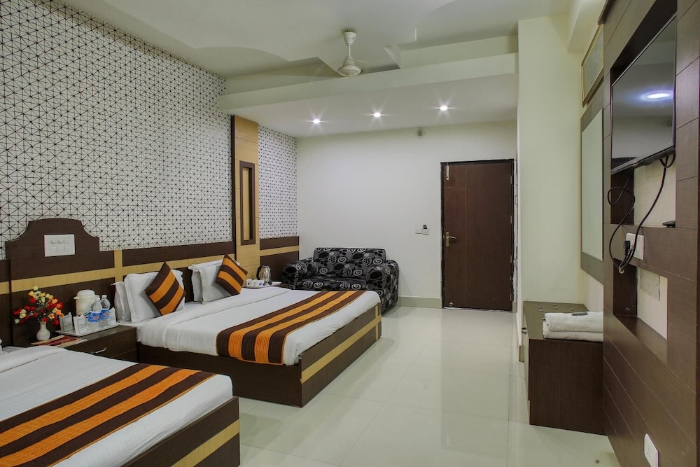 Hotel Maa Gayatri