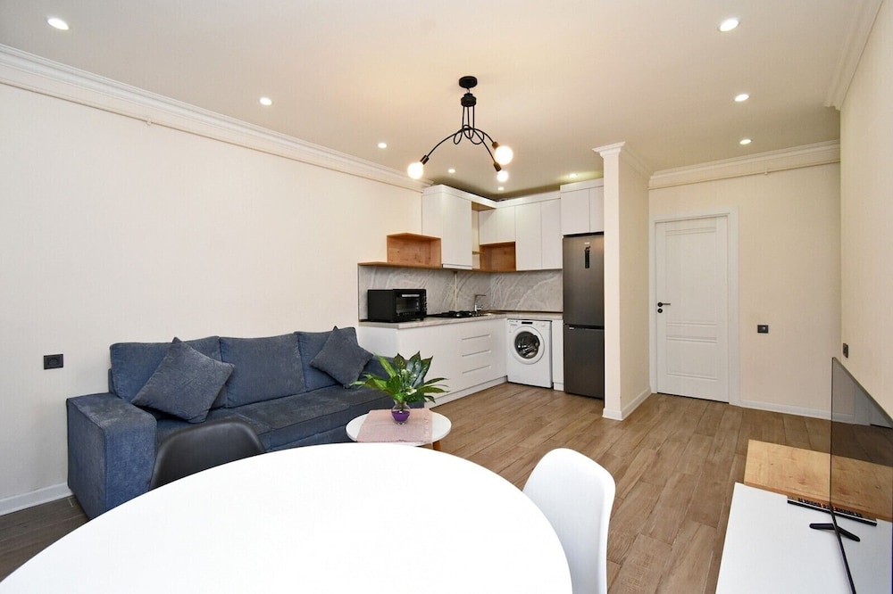 Apartment on Nalbandyan street
