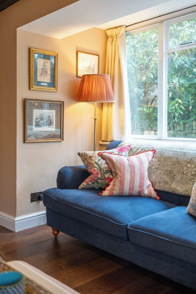 Beautiful 2BD Cottage in the Cotswolds