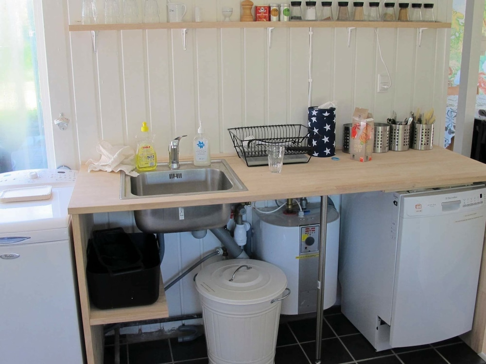 5 Person Holiday Home in Hals view 4