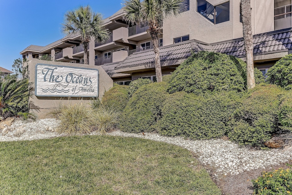 Spacious Condo Just Steps from the Atlantic by RedAwning view 5