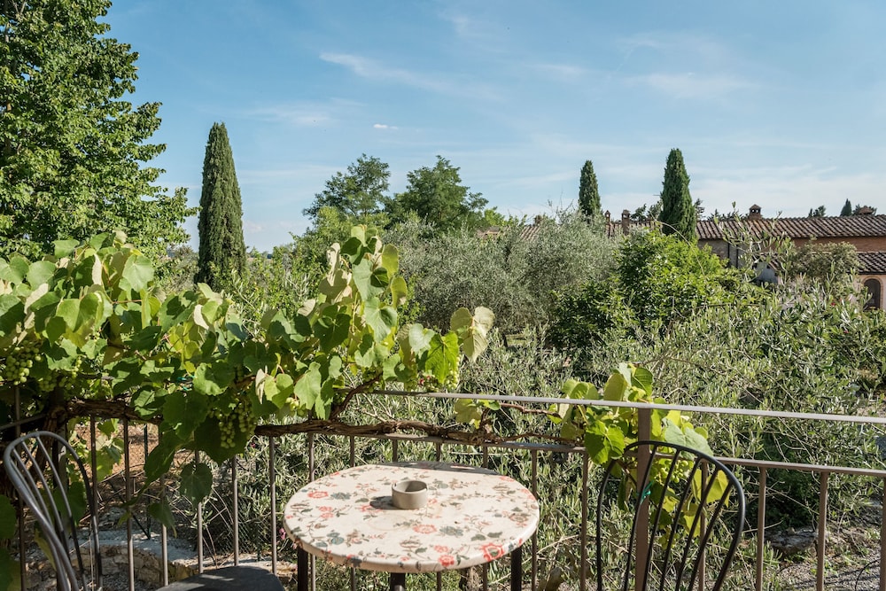 Agriturismo Le Tre Pietre view 4