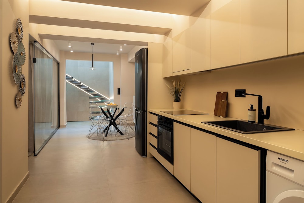 FOS Premium Apartments by halu